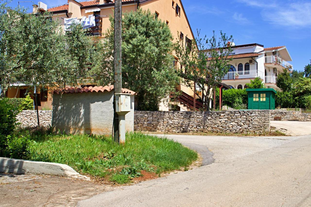 Apartments Kanegra Umag Exterior photo